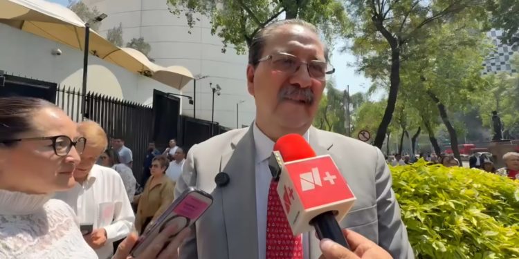 Fija distancia PT de acusación contra Rocha Moya; no defenderá a personas señalada de corrupción y delincuencia