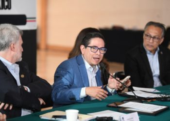 Critica oposición cambio en calendario de la SEP