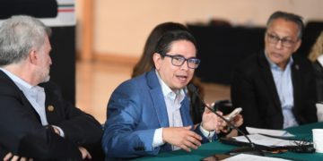 Critica oposición cambio en calendario de la SEP