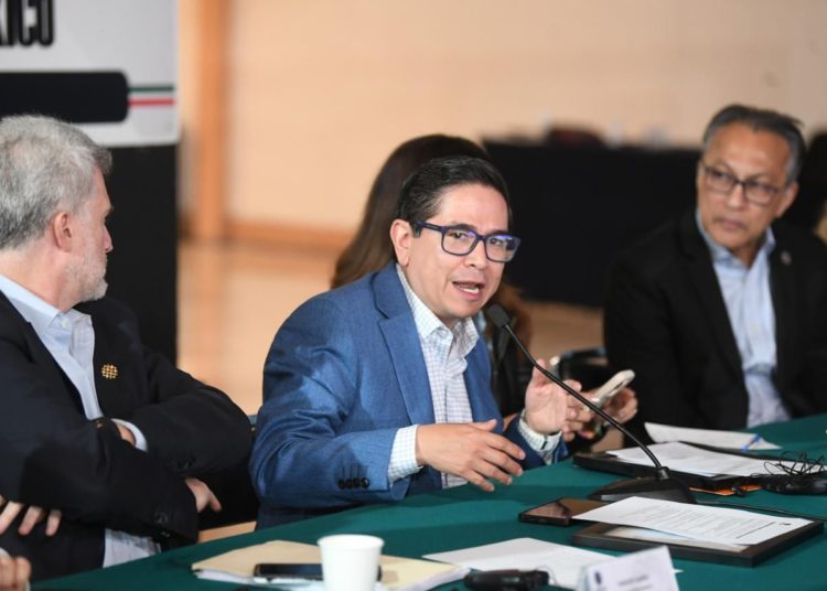 Critica oposición cambio en calendario de la SEP