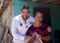 Armando Ayala sostiene encuentros vecinales y destaca apoyos para mujeres en Tijuana