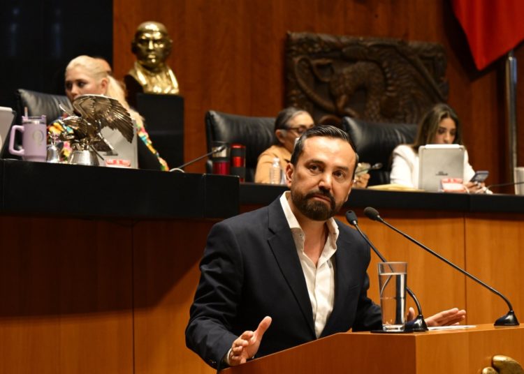 Legisladores de oposición y Morena se confrontan por caso Maru Campos