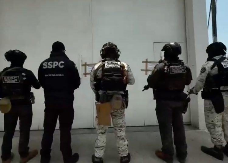 FGR y SSPC ejecutan órdenes de aprehensión contra red criminal en Morelos y Querétaro