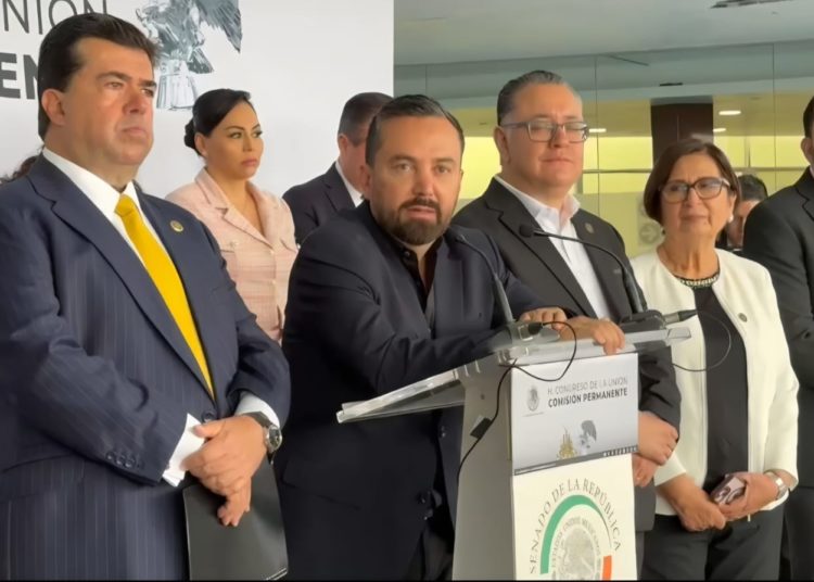 Arturo Ávila considera deseable que Enrique Inzunza pida licencia; el senador sigue ausente de la Permanente