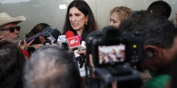 Kenia López acusa de un periodo extraordinario para concentrar más poder político y reprimir la libertad de expresión