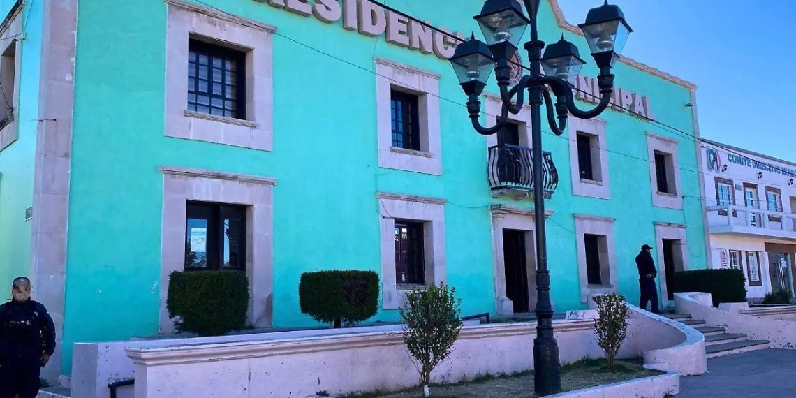Detienen a exdirector jurídico del municipio de Pueblo Nuevo por presunto peculado