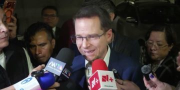 Morena busca reformas constitucionales para anular elecciones incómodas, acusa Ricardo Anaya