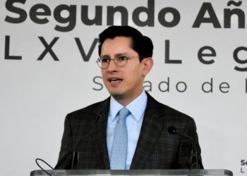 Evita Roberto Velasco responder comentarios sobre si FGR recibió pruebas de EU sobre el caso de Rubén Rocha