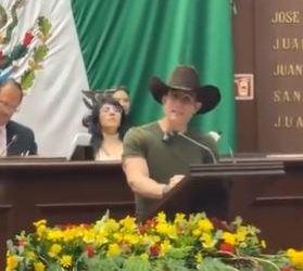 Movimiento del Sombrero protesta contra reforma electoral en Congreso de Michoacán