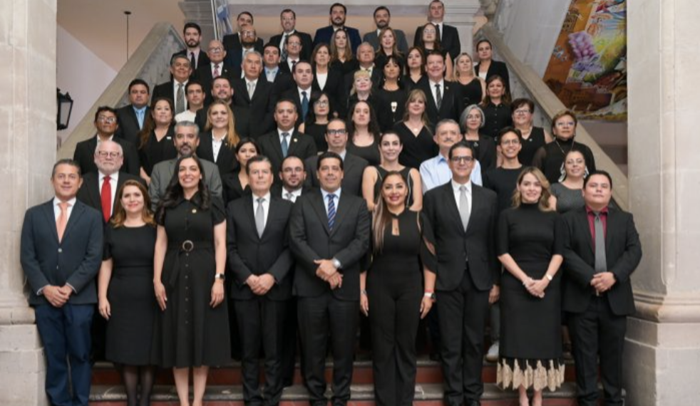 Encabeza Leo Montañez toma de protesta de nuevos integrantes del Consejo de la Ciudad 2026-2029