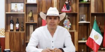 Atacan a balazos a César Figueroa “El Chivo”, alcalde de Miahuatlán