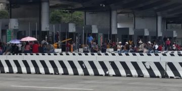 Toma la CNTE caseta de la México-Cuernavaca