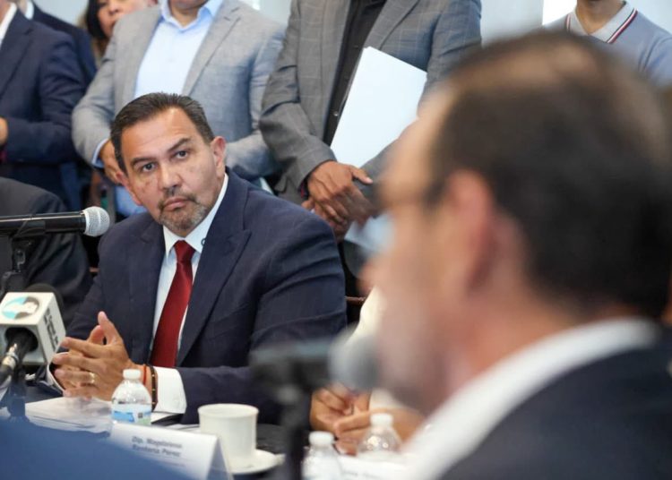 Acusa alcalde Cruz Pérez al PAN de querer frenar su candidatura