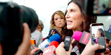PAN y PRI arremeten contra ministros de SCJN por asistir al político de Sheinbaum