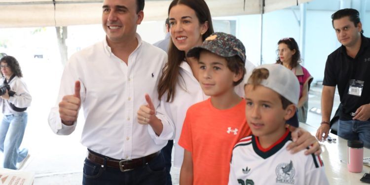 Gobernador Manolo Jiménez reporta jornada electoral “en clima de paz” en Coahuila