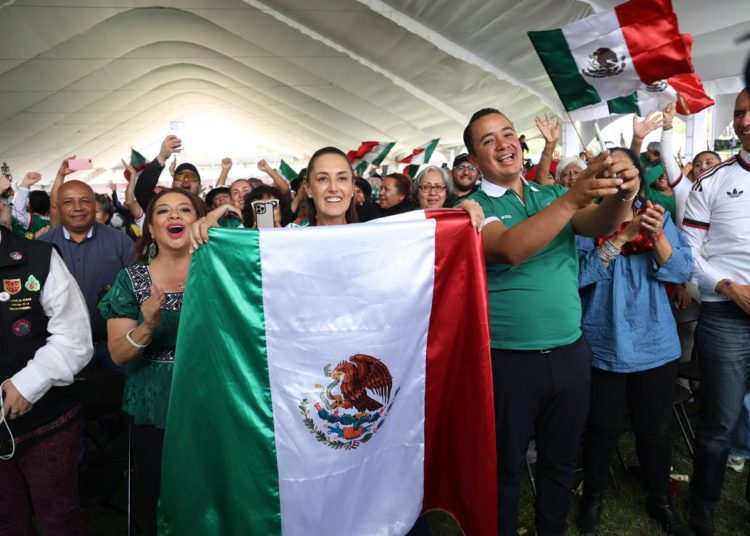 Celebra Sheinbaum triunfo de México alejada de protestas