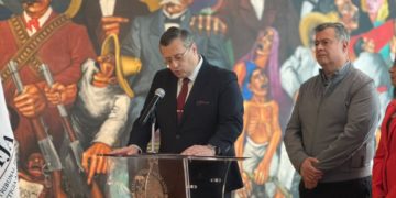 AMTRIJA conmemora los 90 años del Tribunal Federal de Justicia Administrativa con la donación de una placa alusiva