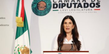 Kenia López llama a combatir a los políticos corruptos que protegen a los criminales