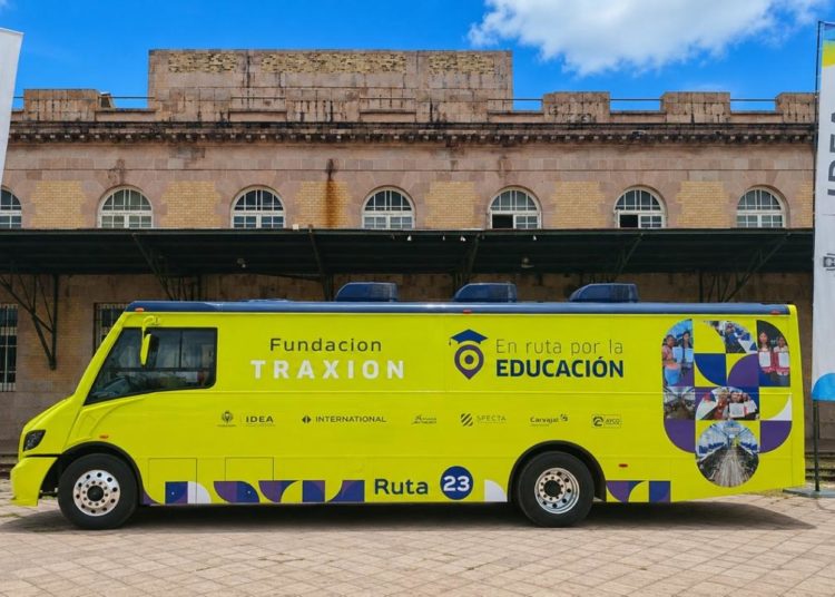 Fundación TRAXION extiende su programa educativo a Durango con la Ruta 23