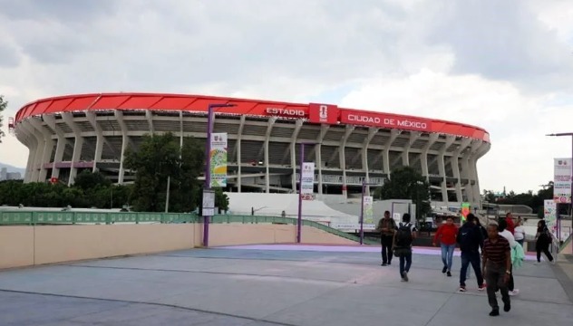 Se concentra la CNTE en Tlalpan para marchar hacia el Estadio Ciudad de México