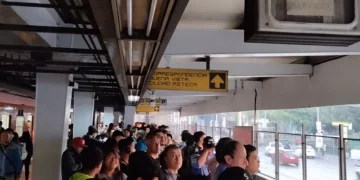 Cierran 4 estaciones de la Línea 5 del Metro por manifestaciones
