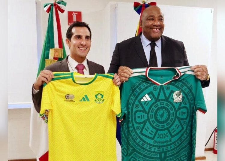 Rommel Pacheco recibe al Ministro de Deporte de Sudáfrica, previo al Mundial 2026